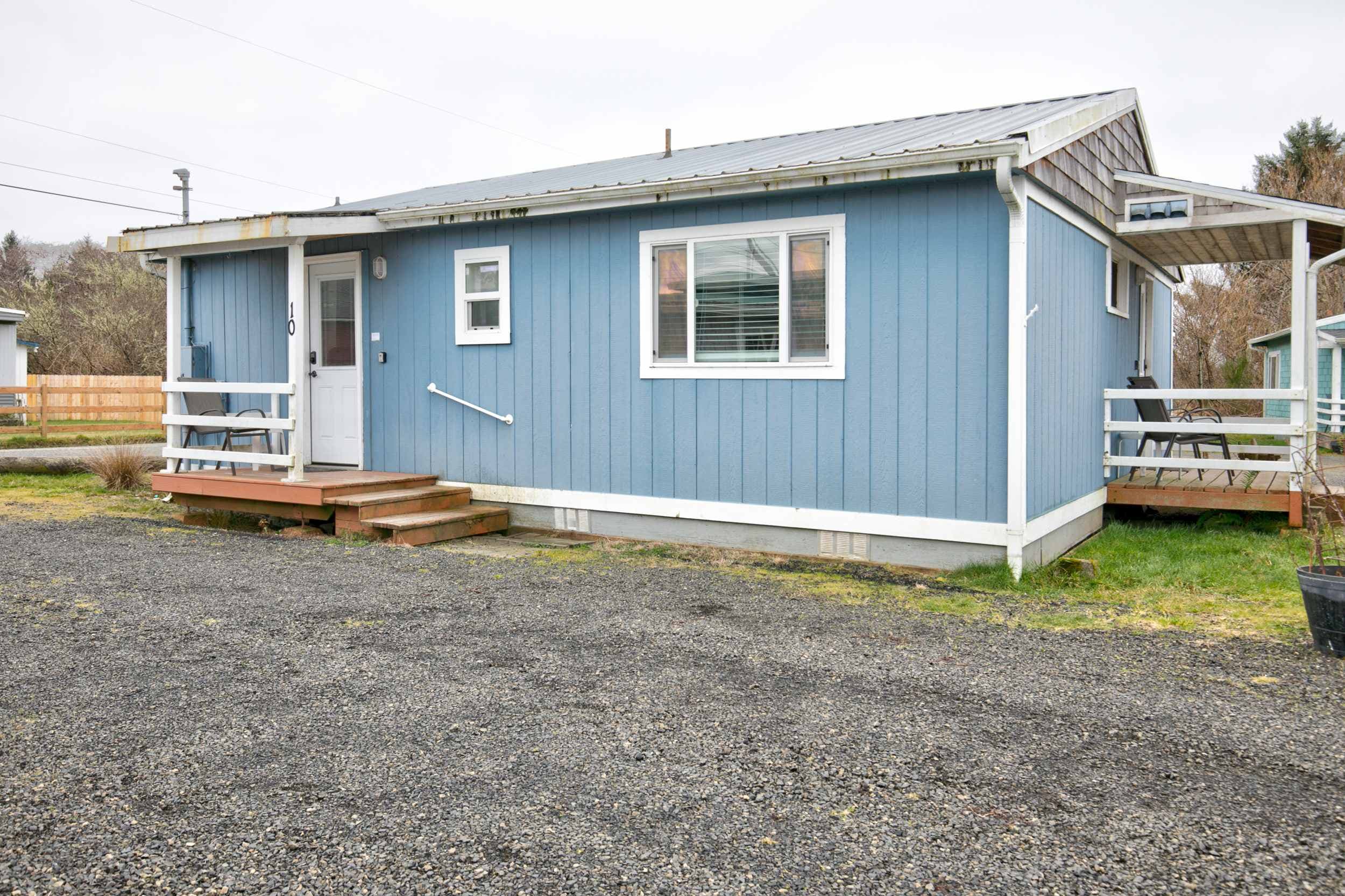 Cozy and stylish studio, perfect for a comfortable stay.