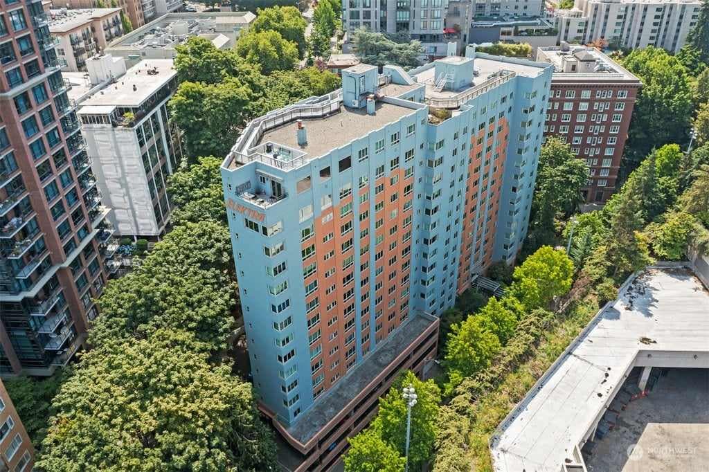 The Elektra building